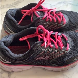 Fila Woman’s Walking Shoes